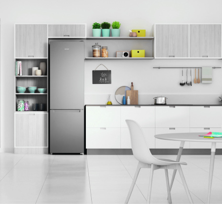 Холодильник с морозильником Indesit ITS 4200 XB
