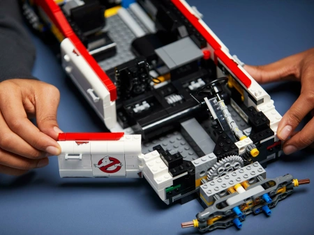 Конструктор LEGO Ghostbusters 10274 ECTO-1