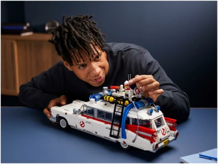 Конструктор LEGO Ghostbusters 10274 ECTO-1