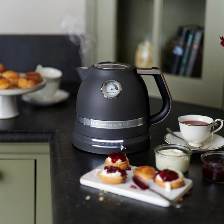Электрический чайник KitchenAid Artisan 5KEK1522EGR, императорский серый