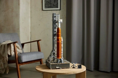 LEGO 10341 "Система космического запуска NASA "Артемида"