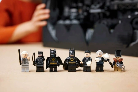Конструктор LEGO Super Heroes 76252 Конструктор Пещера Бетмена