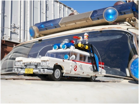 Конструктор LEGO Ghostbusters 10274 ECTO-1