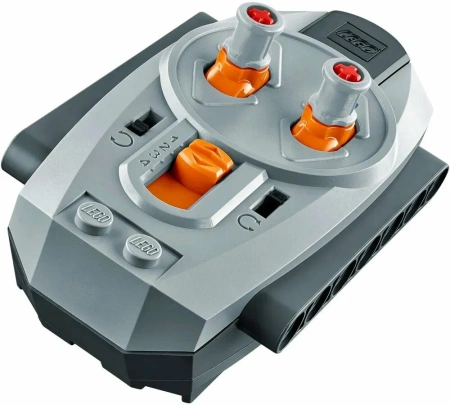 Конструктор LEGO Technic 42070 Эвакуатор-внедорожник 6х6