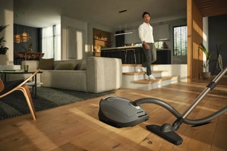 Пылесос Miele Complete C3 PowerLine SGDF3 125 Gala Edition