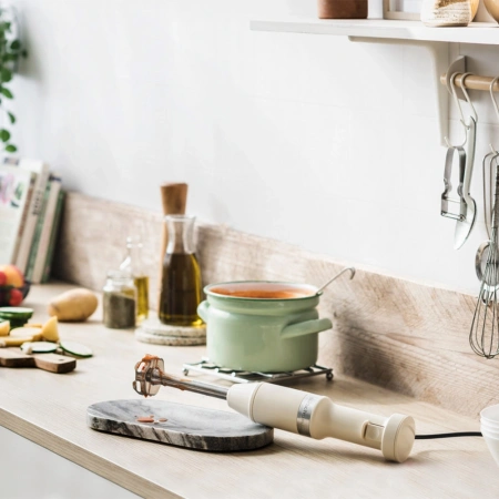 Погружной блендер KitchenAid 5KHBV83EAC кремовый