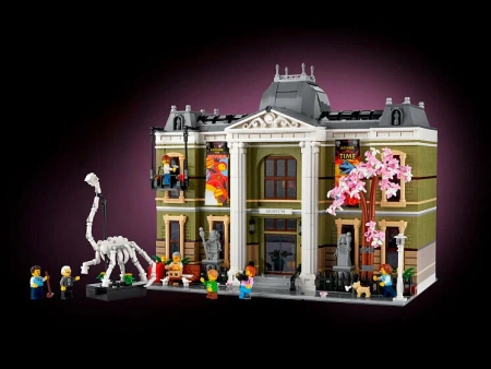 Конструктор LEGO Icons 10326 Музей естественной истории