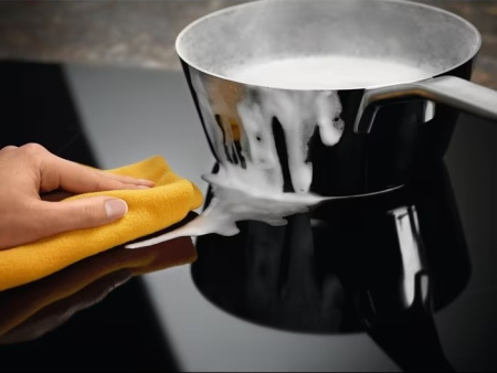 Варочная панель индукционная Electrolux LIR60433,