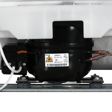 Холодильник с морозильником Indesit TIA 14 G