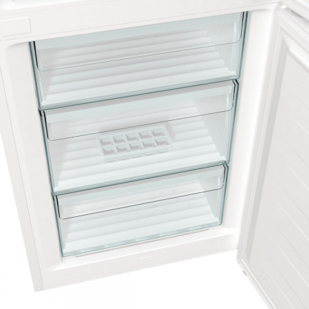 Холодильник с морозильником Gorenje NRK619EEW4
