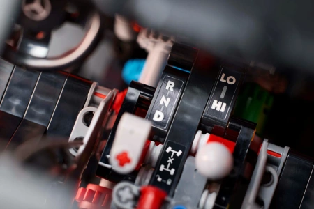 Конструктор LEGO Technic 42177 Профессиональная линейка Mercedes-Benz G500